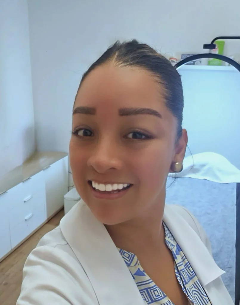 Angelica Odar: Uber mich, Kontakt